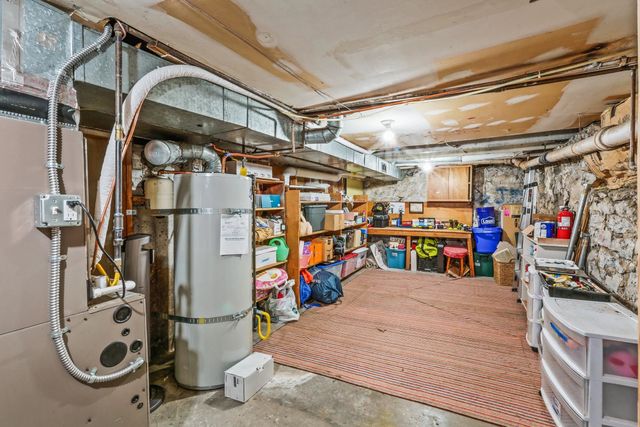 1028 E 38th Ave, Spokane, WA 99203