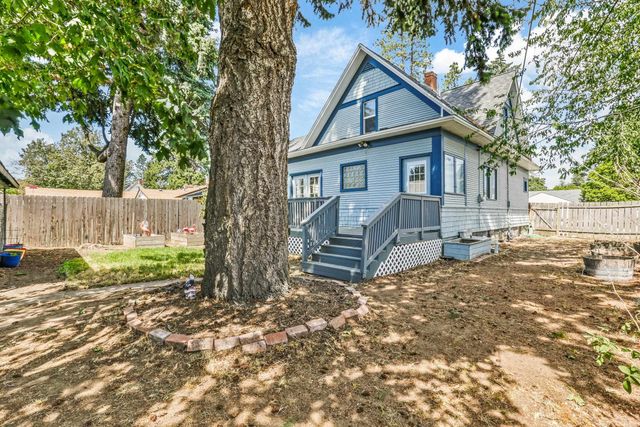 1028 E 38th Ave, Spokane, WA 99203