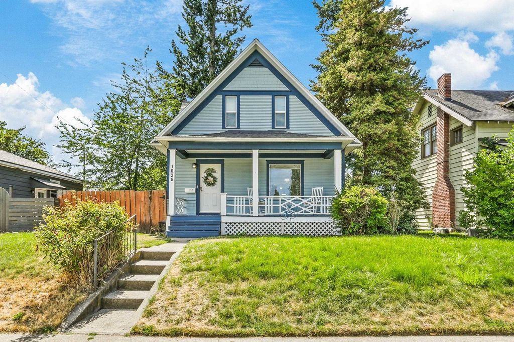 1028 E 38th Ave, Spokane, WA 99203