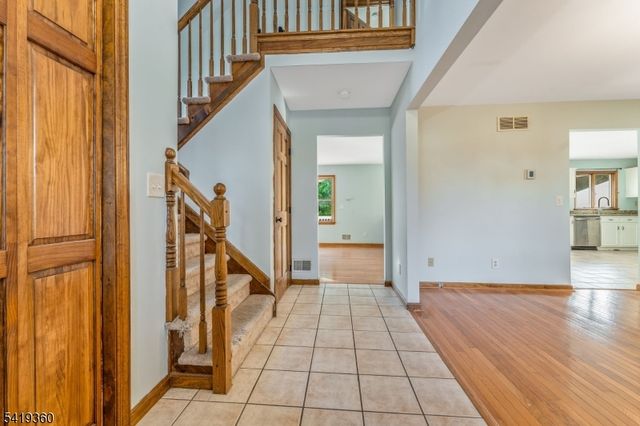 40 Thatcher Avenue, Franklin Twp., NJ 08886