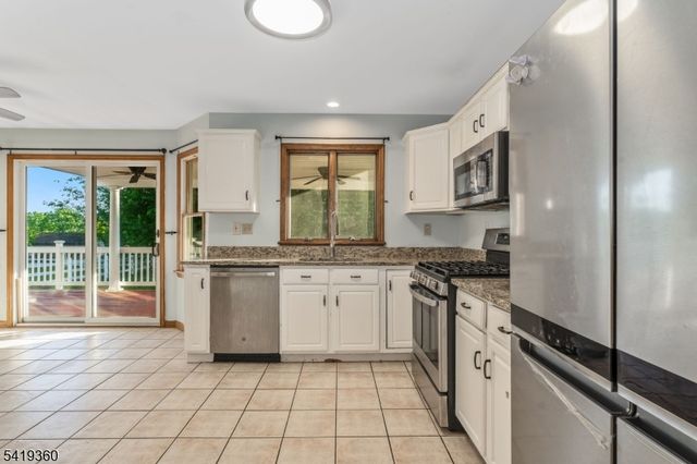 40 Thatcher Avenue, Franklin Twp., NJ 08886