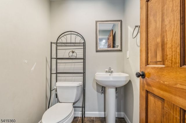 40 Thatcher Avenue, Franklin Twp., NJ 08886