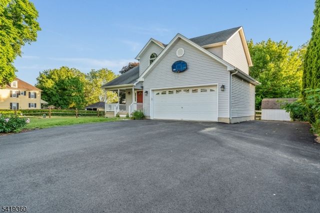 40 Thatcher Avenue, Franklin Twp., NJ 08886