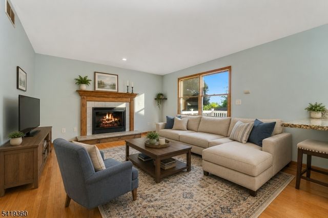 40 Thatcher Avenue, Franklin Twp., NJ 08886