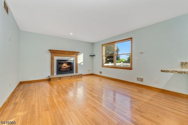 40 Thatcher Avenue, Franklin Twp., NJ 08886