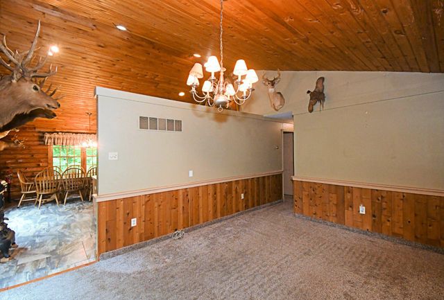 148 FREDERICKSVILLE RD, Mertztown, PA 19539