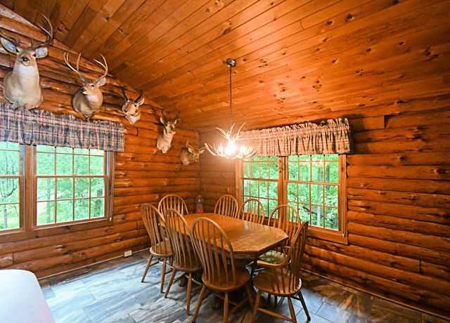 148 FREDERICKSVILLE RD, Mertztown, PA 19539