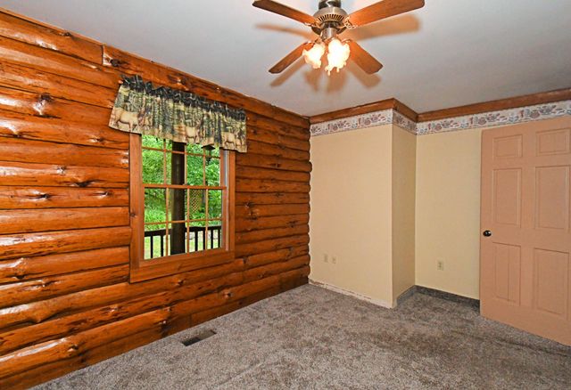 148 FREDERICKSVILLE RD, Mertztown, PA 19539