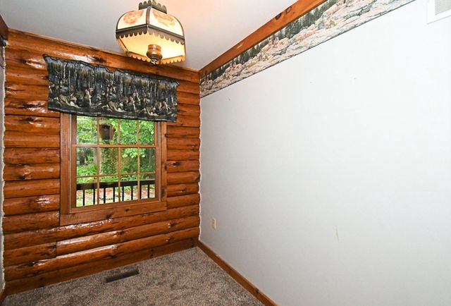 148 FREDERICKSVILLE RD, Mertztown, PA 19539