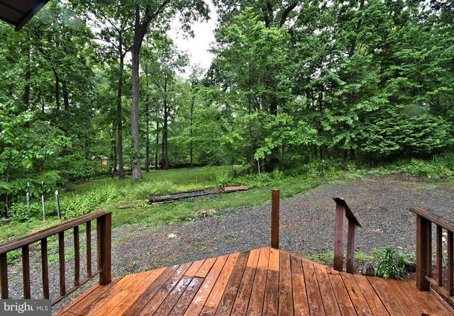 148 FREDERICKSVILLE RD, Mertztown, PA 19539