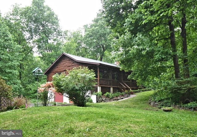 148 FREDERICKSVILLE RD, Mertztown, PA 19539