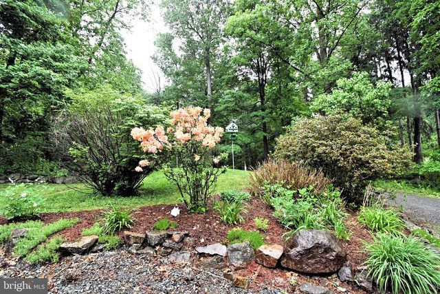 148 FREDERICKSVILLE RD, Mertztown, PA 19539