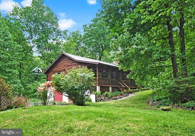 148 FREDERICKSVILLE RD, Mertztown, PA 19539
