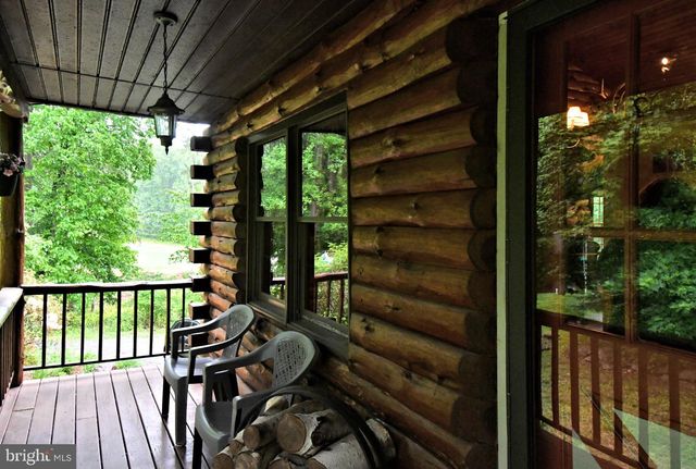 148 FREDERICKSVILLE RD, Mertztown, PA 19539