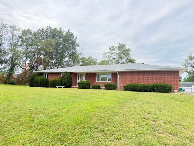 7202 E 83rd Avenue, Crown Point, IN 46307