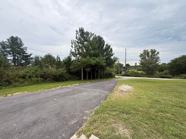 7202 E 83rd Avenue, Crown Point, IN 46307