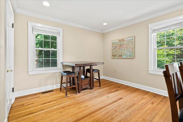 335 Queensway Drive, Lexington, KY 40502
