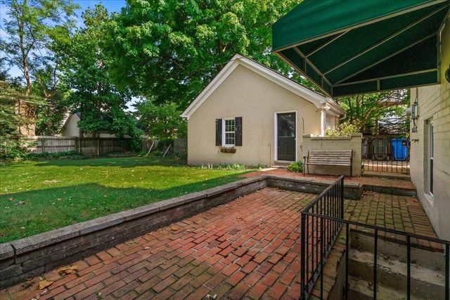 335 Queensway Drive, Lexington, KY 40502