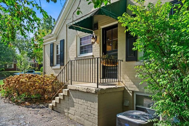 335 Queensway Drive, Lexington, KY 40502