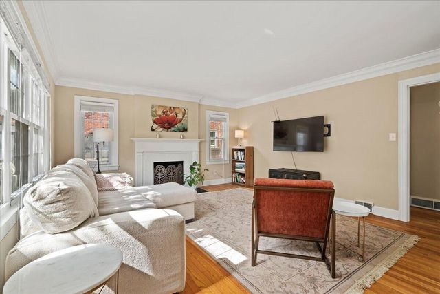335 Queensway Drive, Lexington, KY 40502