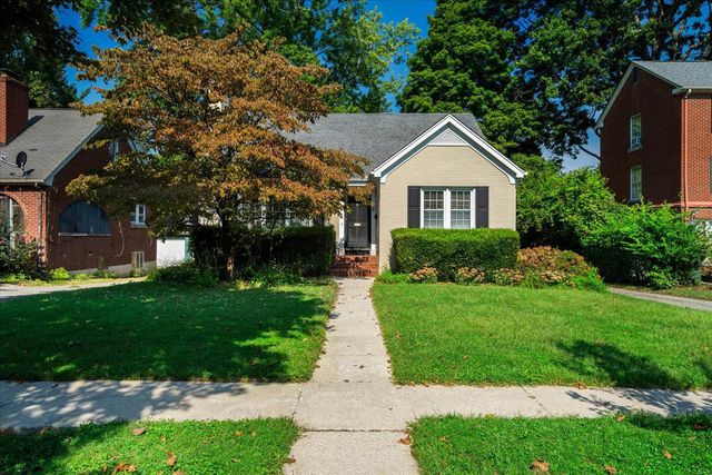 335 Queensway Drive, Lexington, KY 40502