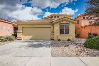2084 N Ave Fina, Green Valley, AZ 85614