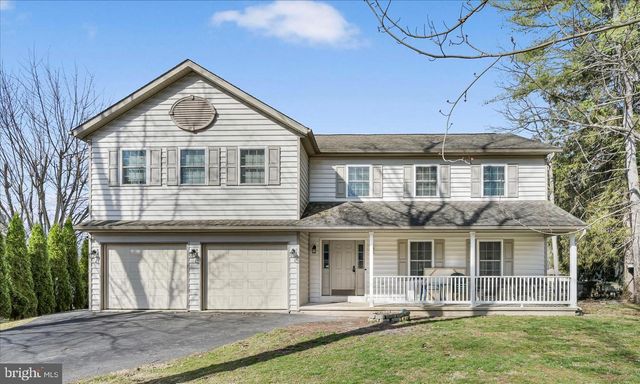 207 PINE BLVD, Orwigsburg, PA 17961