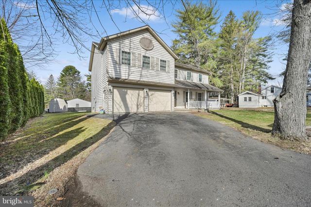 207 PINE BLVD, Orwigsburg, PA 17961