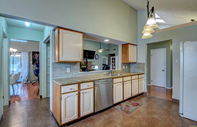 29 Lendl Loop, Little Rock, AR 72210