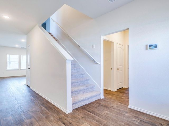 340 Andover LN, Kyle, TX 78640