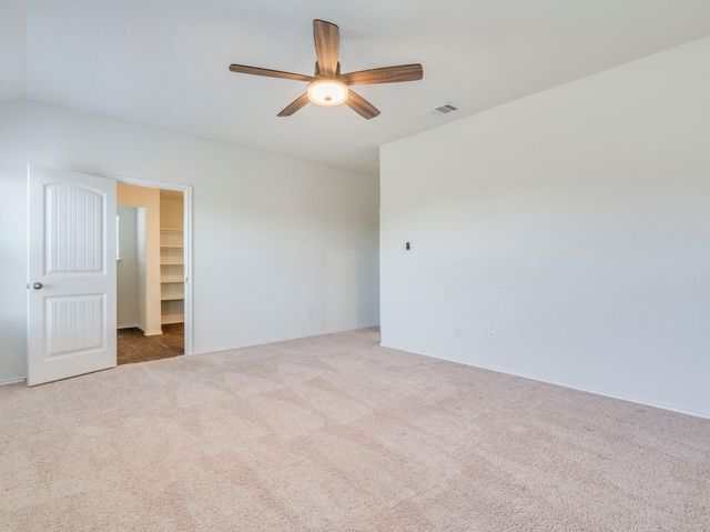 340 Andover LN, Kyle, TX 78640