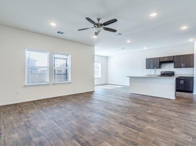 340 Andover LN, Kyle, TX 78640