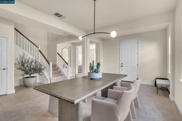 733 W Questa Trl, Mountain House, CA 95391