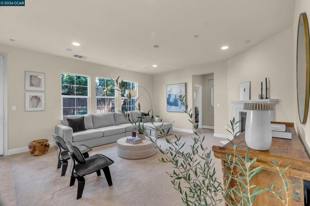 733 W Questa Trl, Mountain House, CA 95391