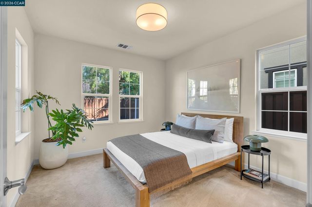 733 W Questa Trl, Mountain House, CA 95391