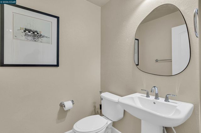 733 W Questa Trl, Mountain House, CA 95391