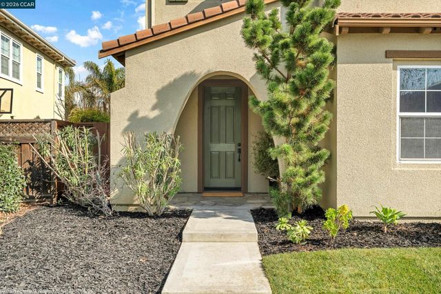 733 W Questa Trl, Mountain House, CA 95391