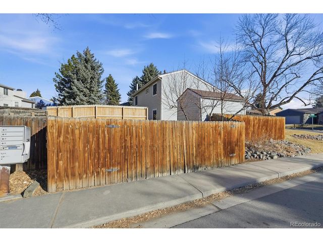 6843 S Everett St, Littleton, CO 80128