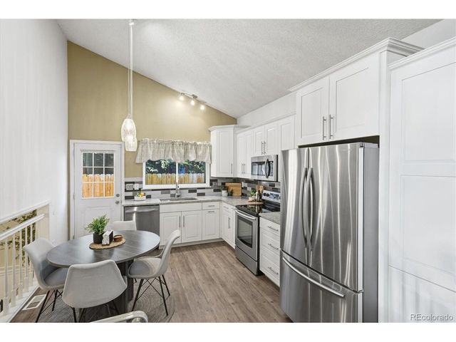 6843 S Everett St, Littleton, CO 80128