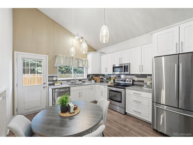 6843 S Everett St, Littleton, CO 80128