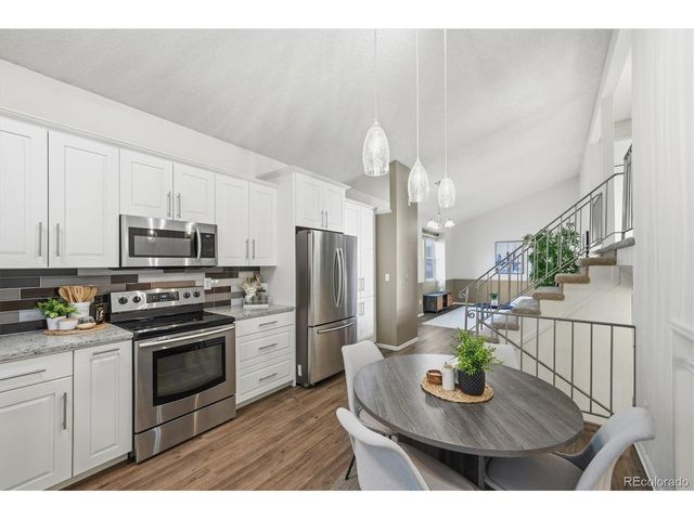 6843 S Everett St, Littleton, CO 80128