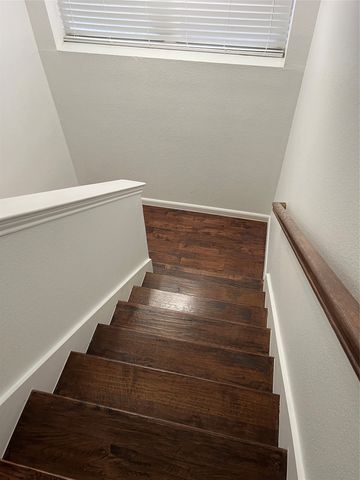 7504 Marsland Lane, Arlington, TX 76001