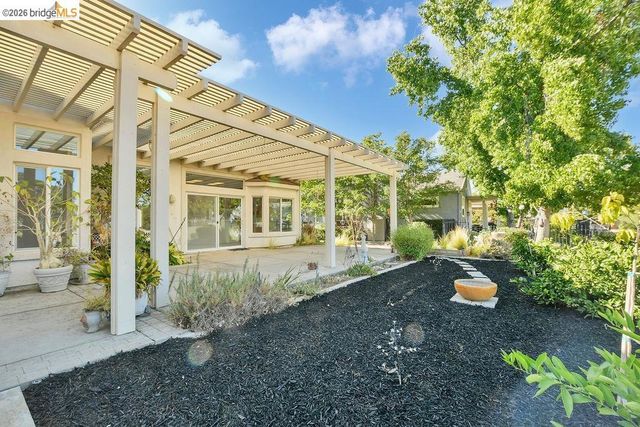 710 Central Park Pl, Brentwood, CA 94513