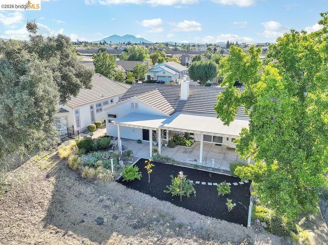 710 Central Park Pl, Brentwood, CA 94513