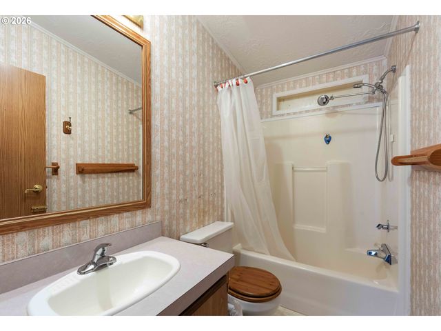 1030 JUNE Ave, Bandon, OR 97411