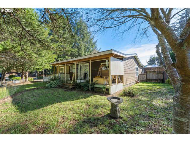 1030 JUNE Ave, Bandon, OR 97411