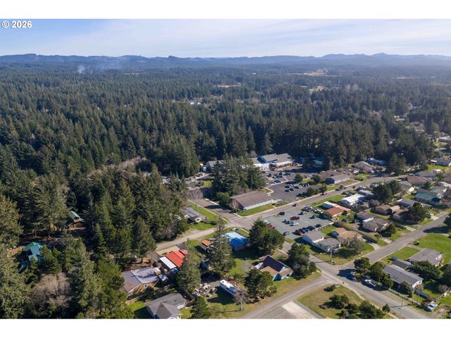 1030 JUNE Ave, Bandon, OR 97411