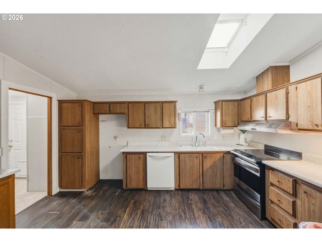 1030 JUNE Ave, Bandon, OR 97411