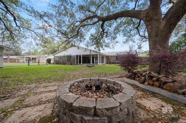 1303 Bradley Avenue, Bay Minette, AL 36507