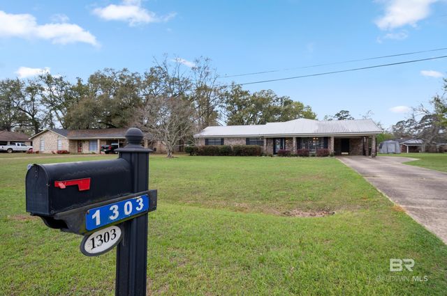 1303 Bradley Avenue, Bay Minette, AL 36507